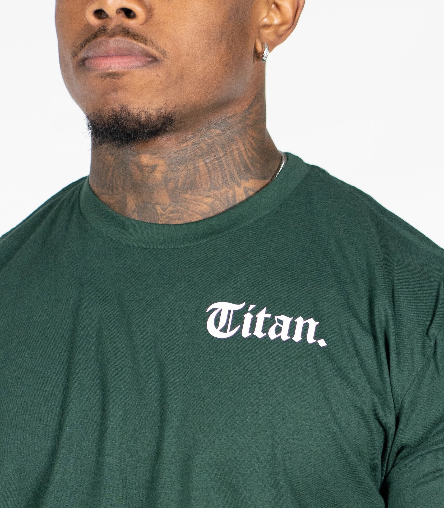 STATEMENT Tee - Titan