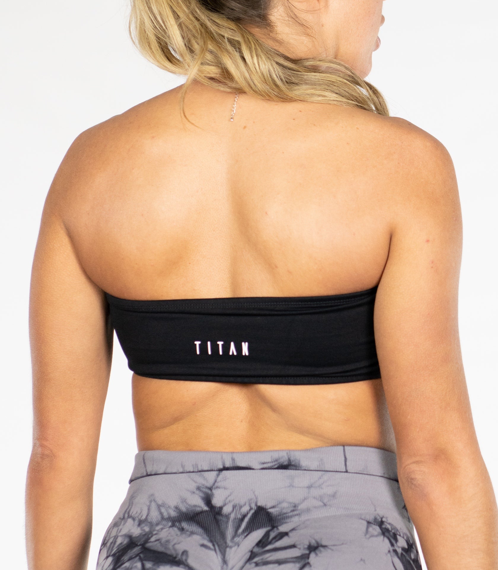 SPORTY BANDEAU STRAPLESS TOP WITH BUILT IN BRA 